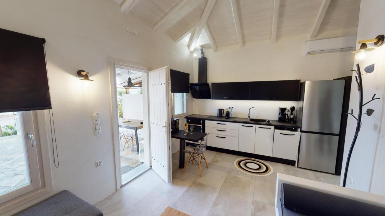 Yalos Luxury Home Agioi Saranta Extérieur photo